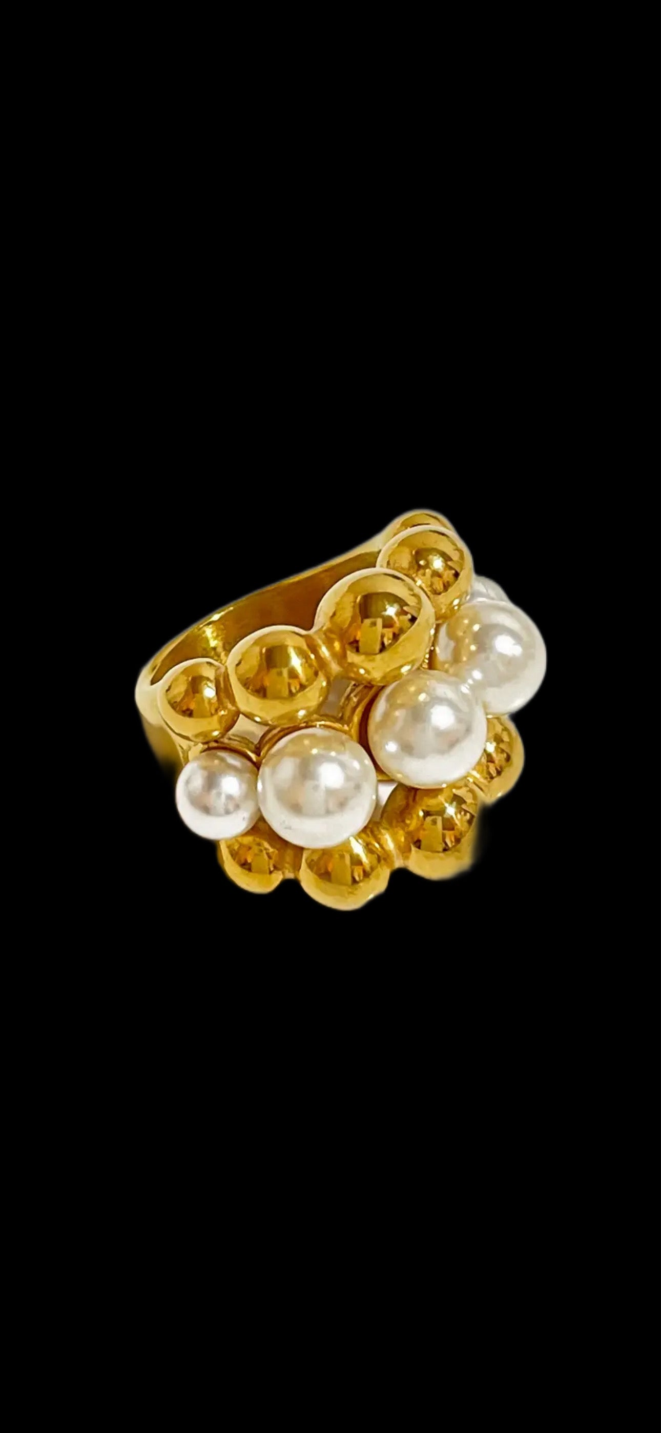 La Pearl Ring